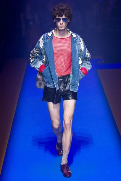 Look 59